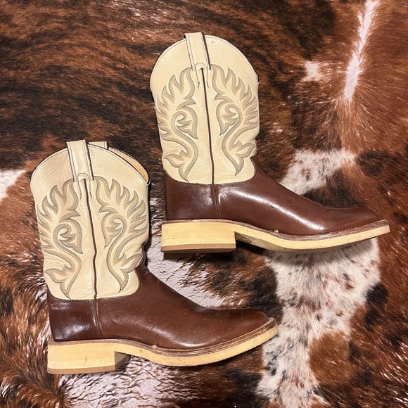 Justin Cowboy Boot - Picture 3 of 7